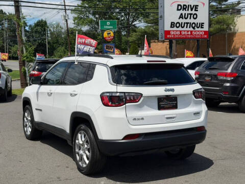 2022 Jeep Compass Latitude Lux