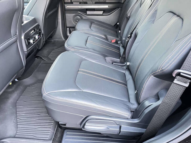 2023 Ford Expedition Platinum