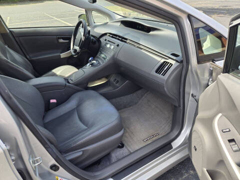 2010 Toyota Prius III