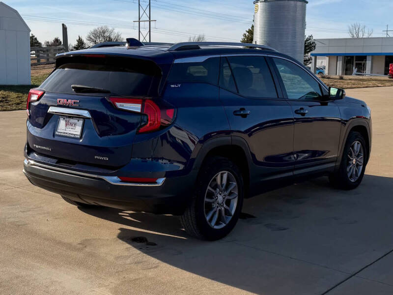 2023 GMC Terrain SLT