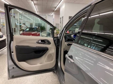 2021 Chrysler Pacifica Touring L