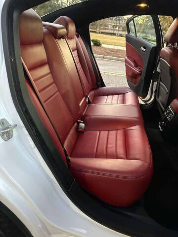 2013 Dodge Charger SXT