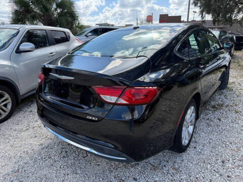2016 Chrysler 200 Limited