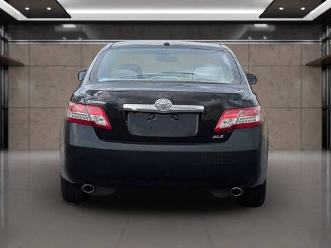 2011 Toyota Camry LE V6