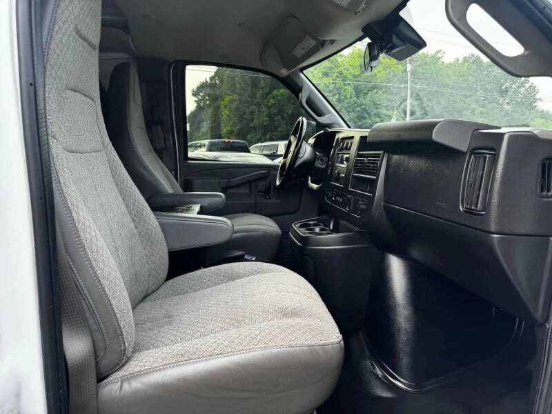 2020 Chevrolet Express 2500