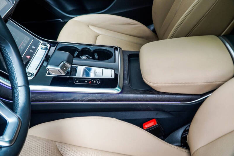 2021 Audi Q8 quattro Prestige 55 TFSI