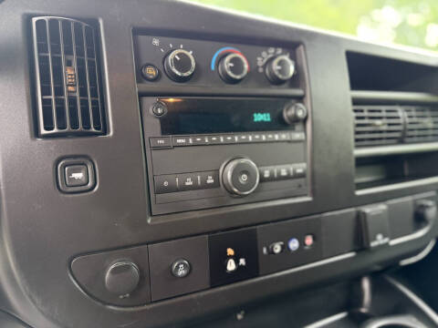 2023 GMC Savana 2500