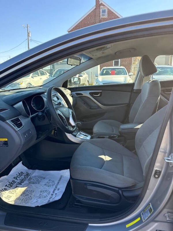 2012 Hyundai Elantra GLS