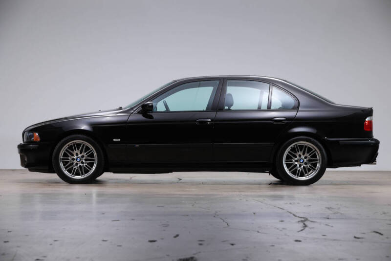2002 BMW M5