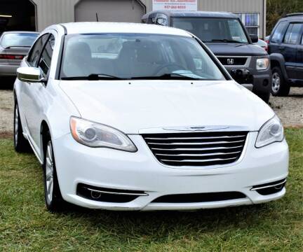 2014 Chrysler 200 for sale at PINNACLE ROAD AUTOMOTIVE LLC in Moraine OH