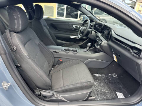 2025 Ford Mustang EcoBoost