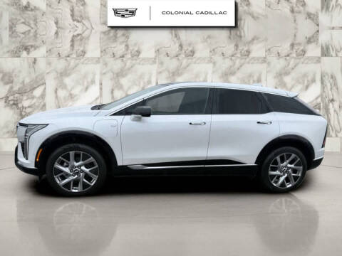 2025 Cadillac OPTIQ Luxury 1