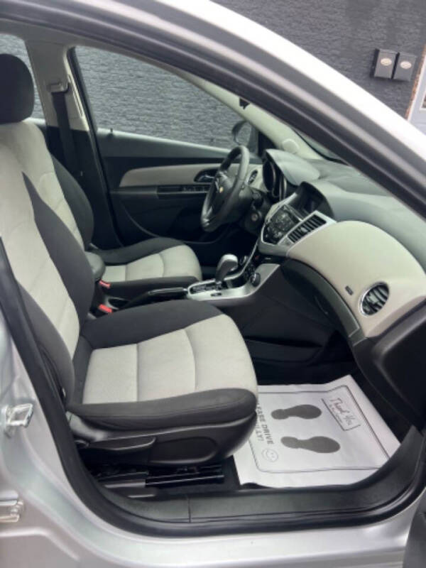 2016 Chevrolet Cruze Limited LS Auto