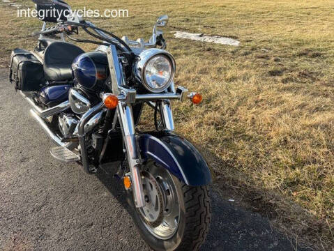 2005 Suzuki Boulevard