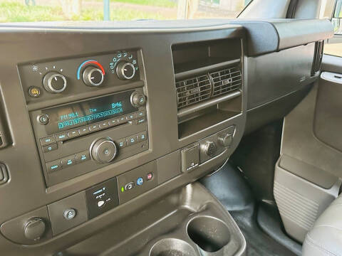 2021 Chevrolet Express 2500