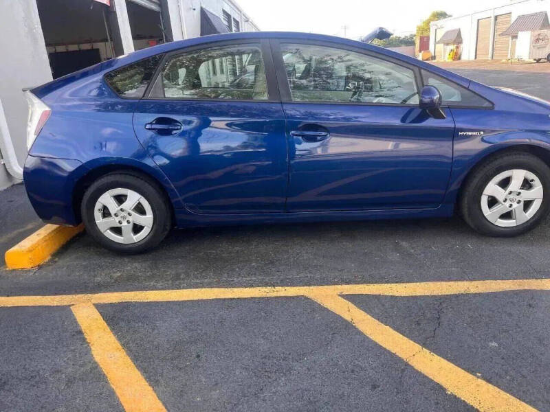 2010 Toyota Prius III