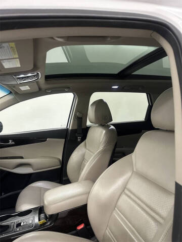 2020 Kia Sorento EX V6