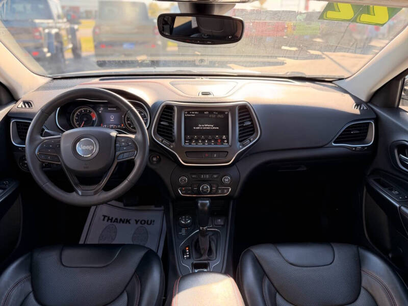 2022 Jeep Cherokee Trailhawk