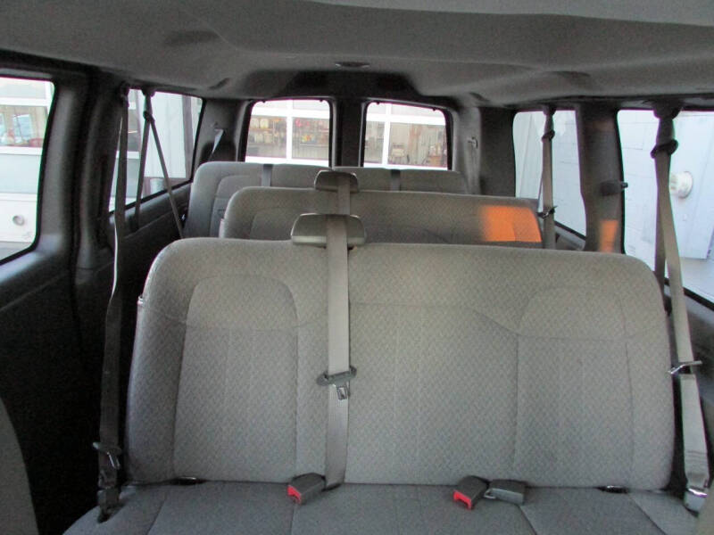 2015 Chevrolet Express LS 2500