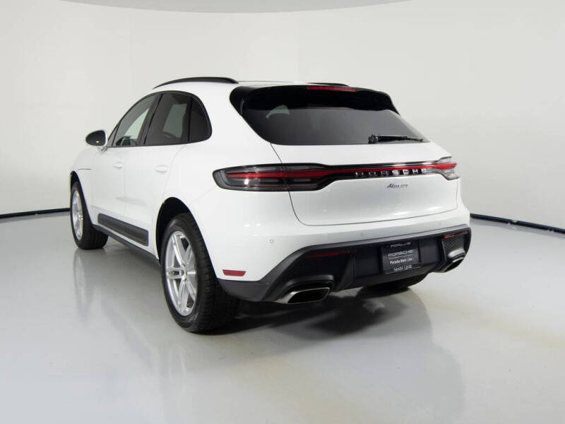 2026 Porsche Macan