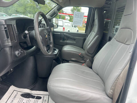 2017 Chevrolet Express 2500