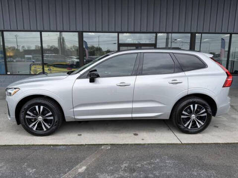 2024 Volvo XC60 B5 Core Dark Theme