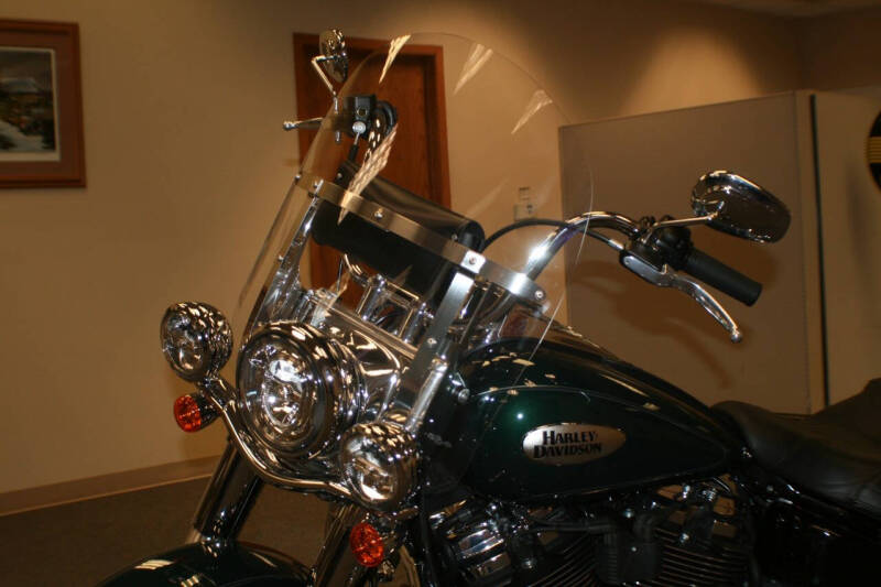 2024 Harley-Davidson FLHCS HERITAGE CLASSIC 114