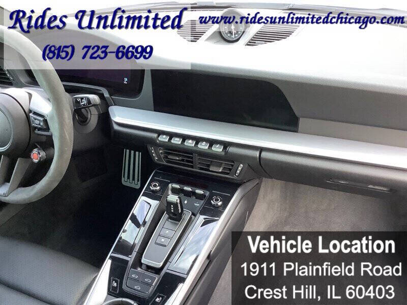 2025 Porsche 911 Carrera