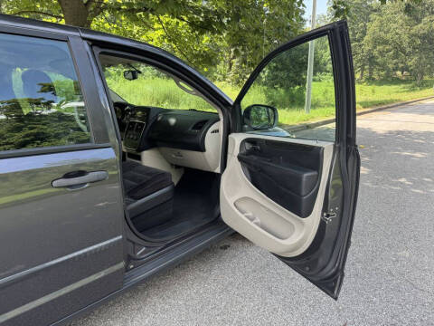 2016 Dodge Grand Caravan American Value Package