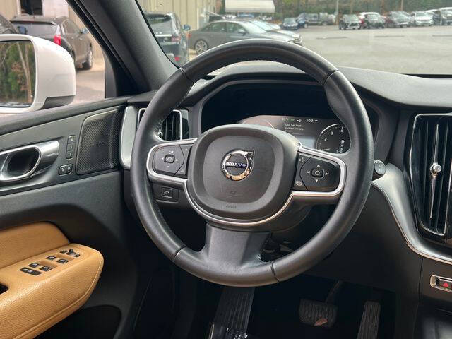 2019 Volvo XC60 T5 Momentum