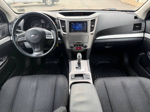 2012 Subaru Outback 2.5i Premium