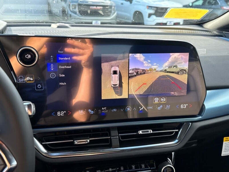 2026 Chevrolet Equinox EV LT 2