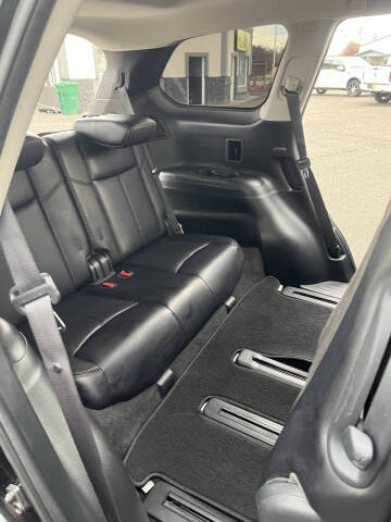 2020 Nissan Pathfinder Platinum