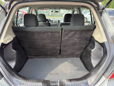 2012 Nissan Versa 1.8 S