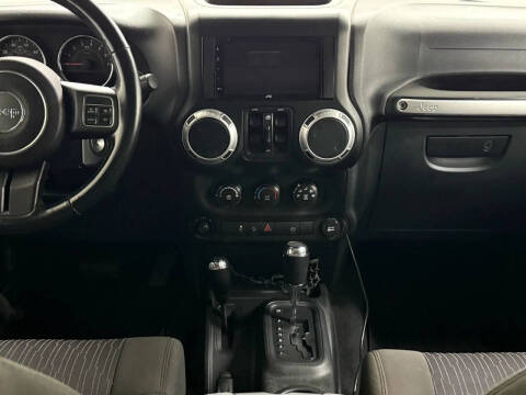 2011 Jeep Wrangler Unlimited Sahara