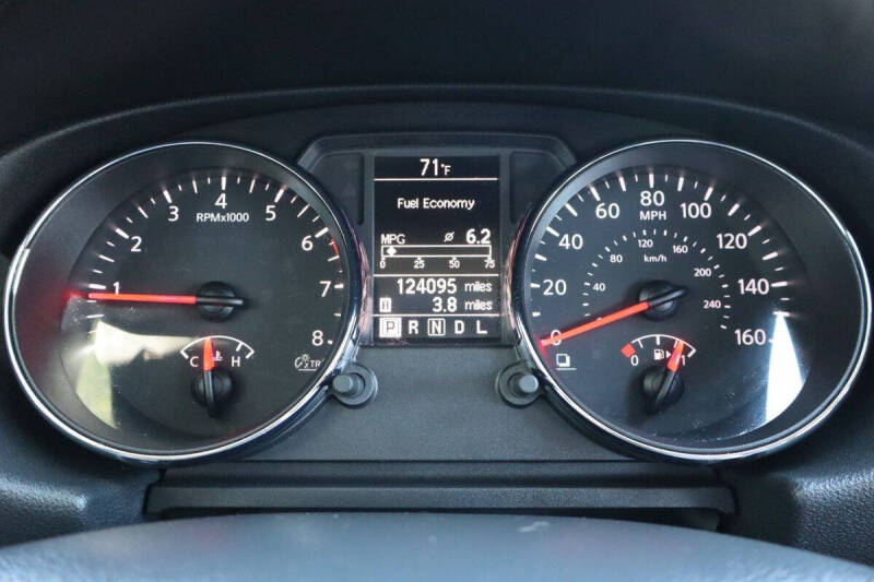 2011 Nissan Rogue SV