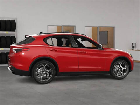 2025 Alfa Romeo Stelvio Intensa