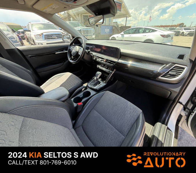 2024 Kia Seltos S