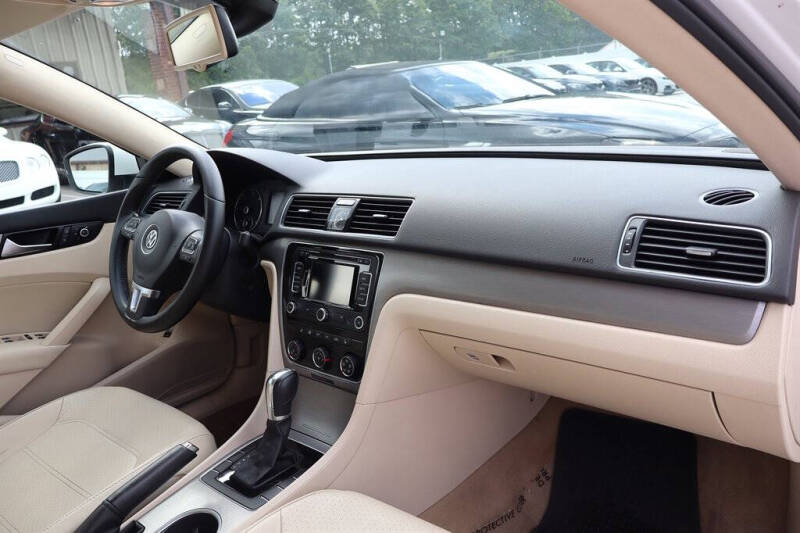 2014 Volkswagen Passat