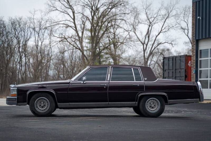 1989 Cadillac Brougham for sale in Saint Charles, IL