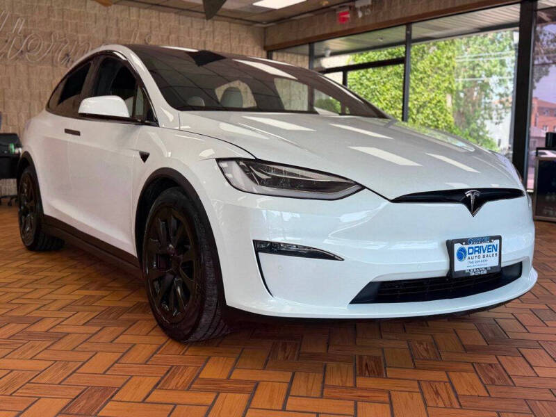2023 Tesla Model X Standard Range
