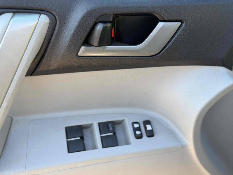 2012 Toyota Highlander