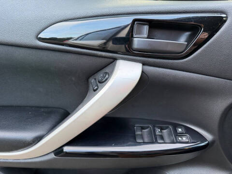 2020 Mitsubishi Eclipse Cross LE