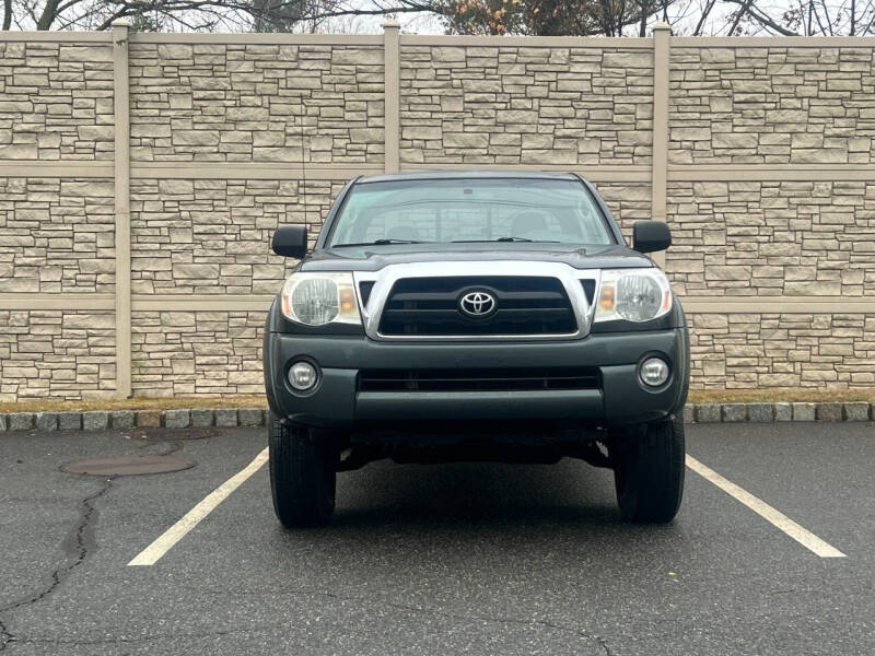 2009 Toyota Tacoma Base photo 2