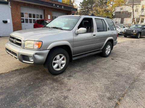 2001 Nissan Pathfinder for sale at EZ AUTO GROUP in Cleveland OH