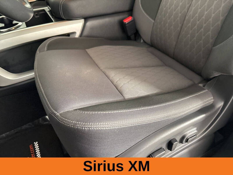 2024 Nissan Titan XD SV