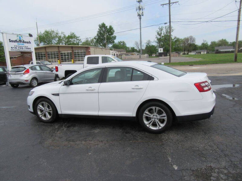 2015 Ford Taurus