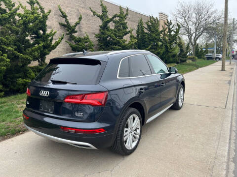 2018 Audi Q5 2.0T quattro Premium Plus