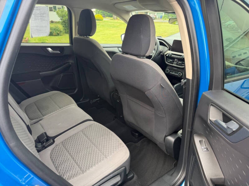 2020 Ford Escape SE