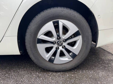 2017 Toyota Prius Two